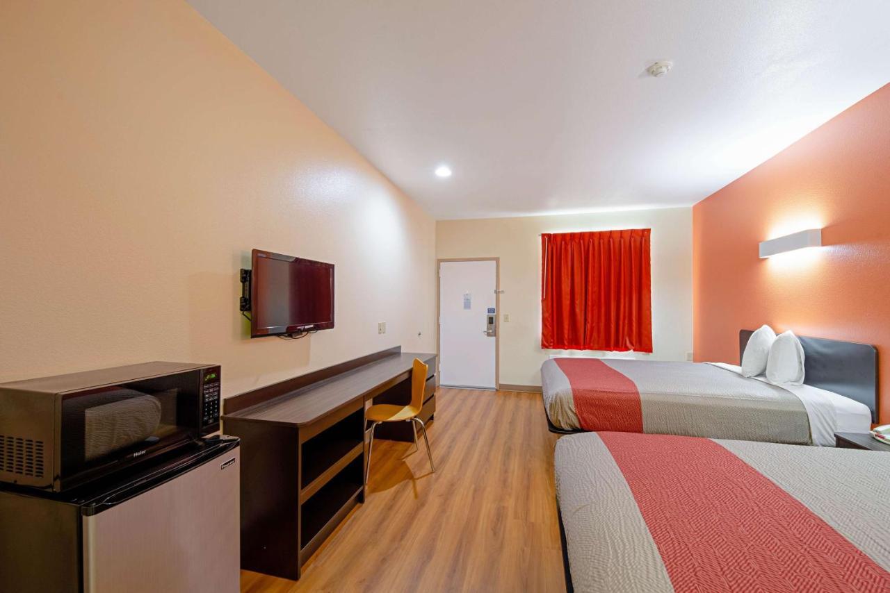 Motel 6-Rhome, Tx Luaran gambar