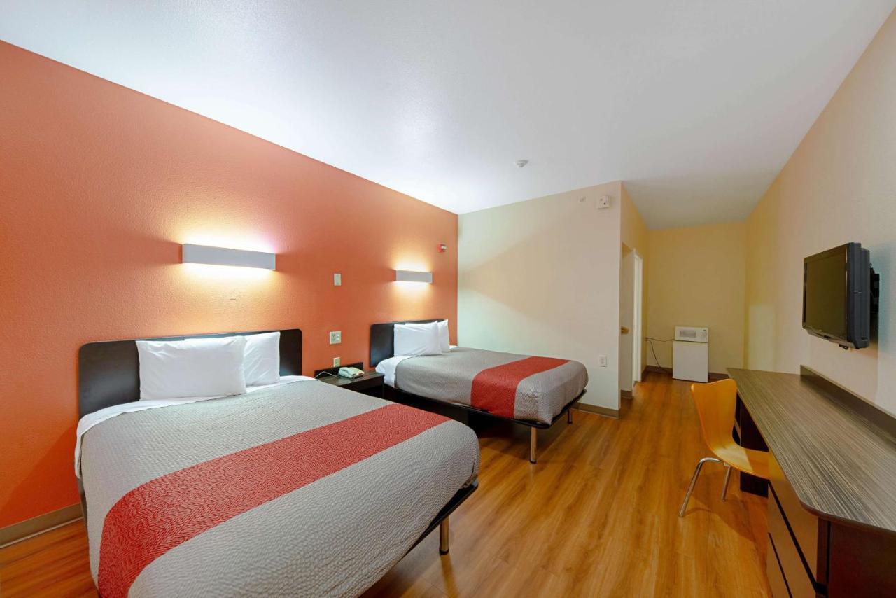 Motel 6-Rhome, Tx Luaran gambar