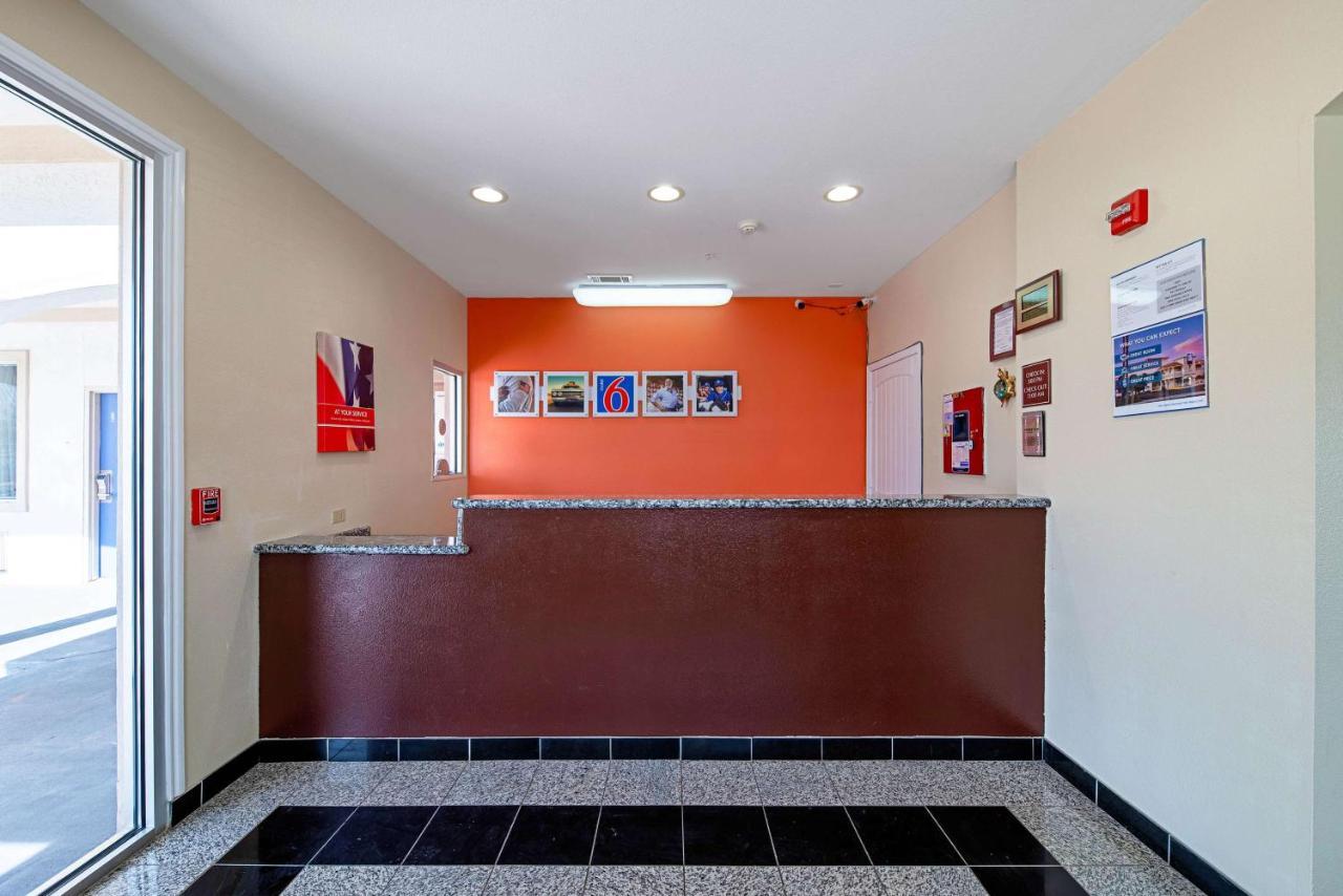 Motel 6-Rhome, Tx Luaran gambar