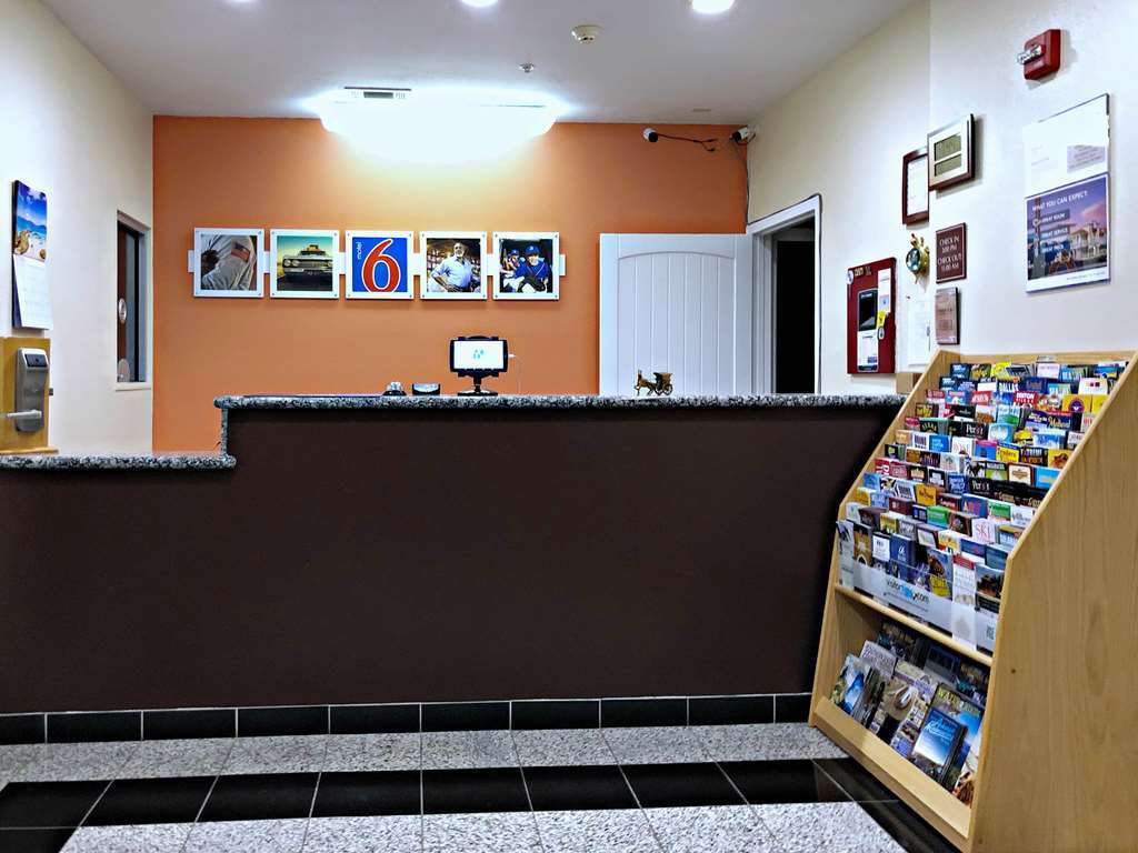 Motel 6-Rhome, Tx Dalaman gambar